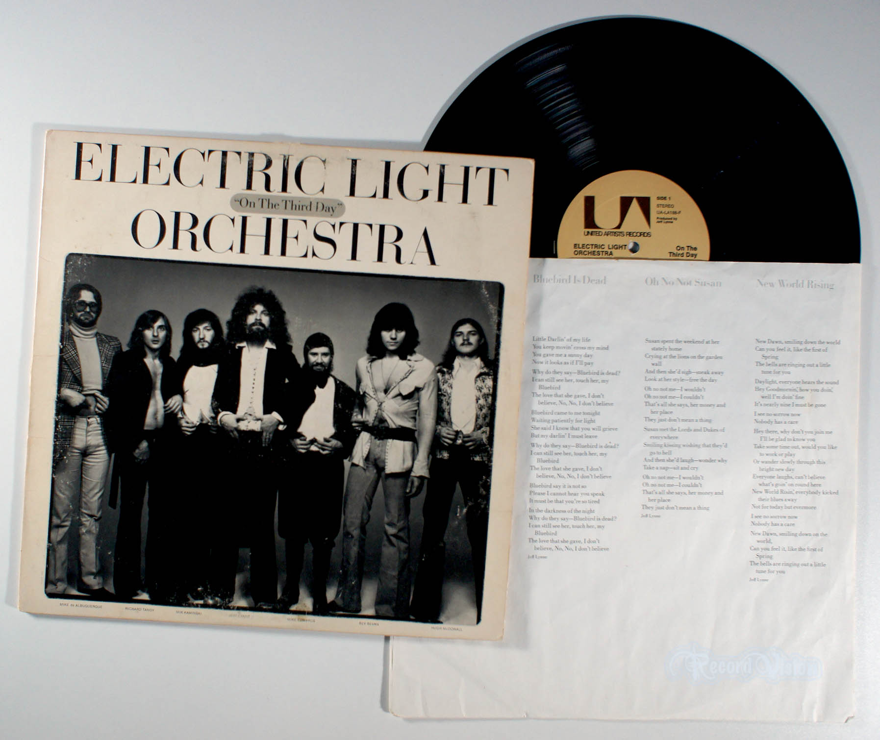 Electric Light Orchestra - On the Third Day (front cover) Vinyl