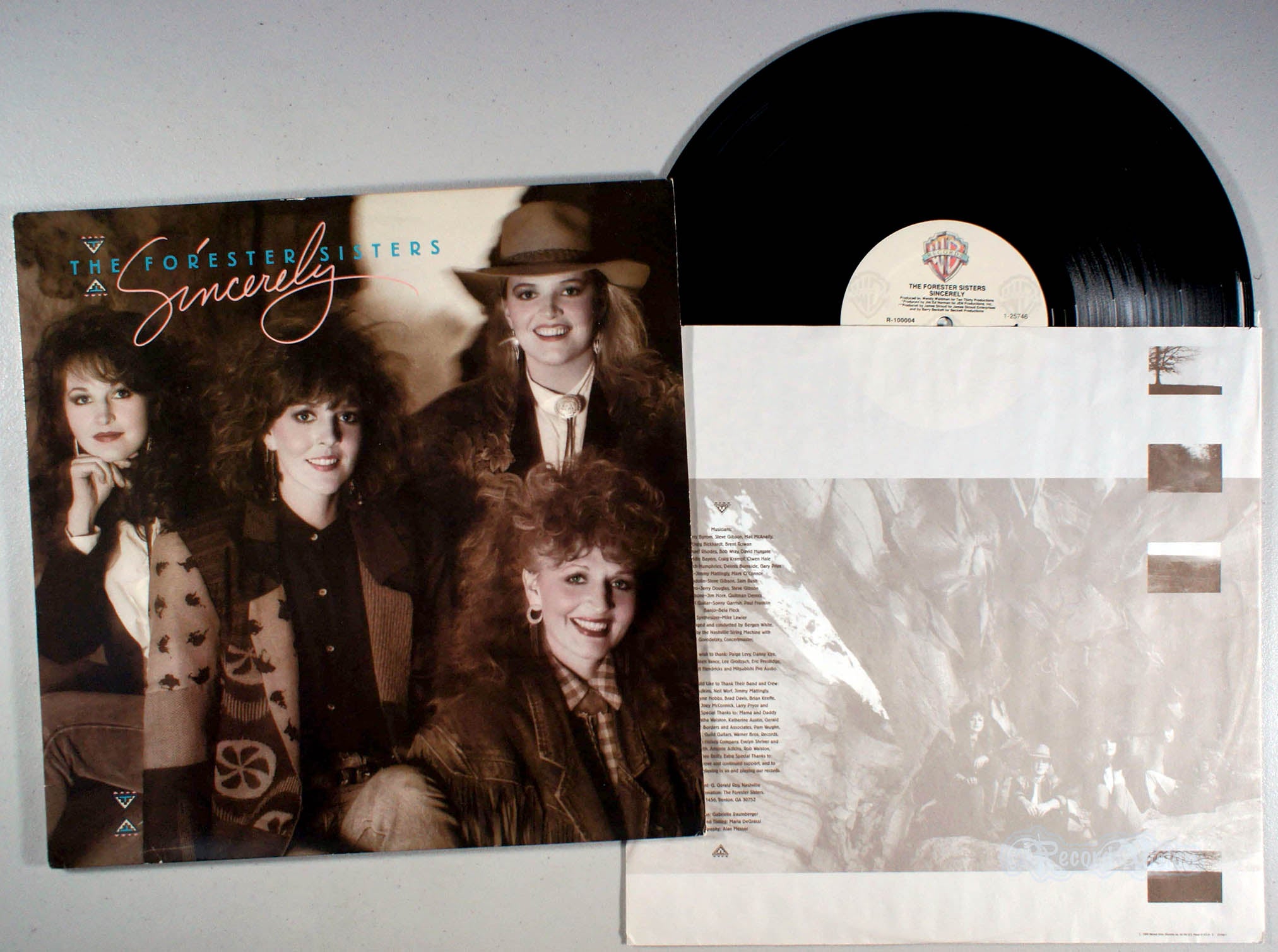 Forester Sisters - Sincerely (front cover) Vinyl