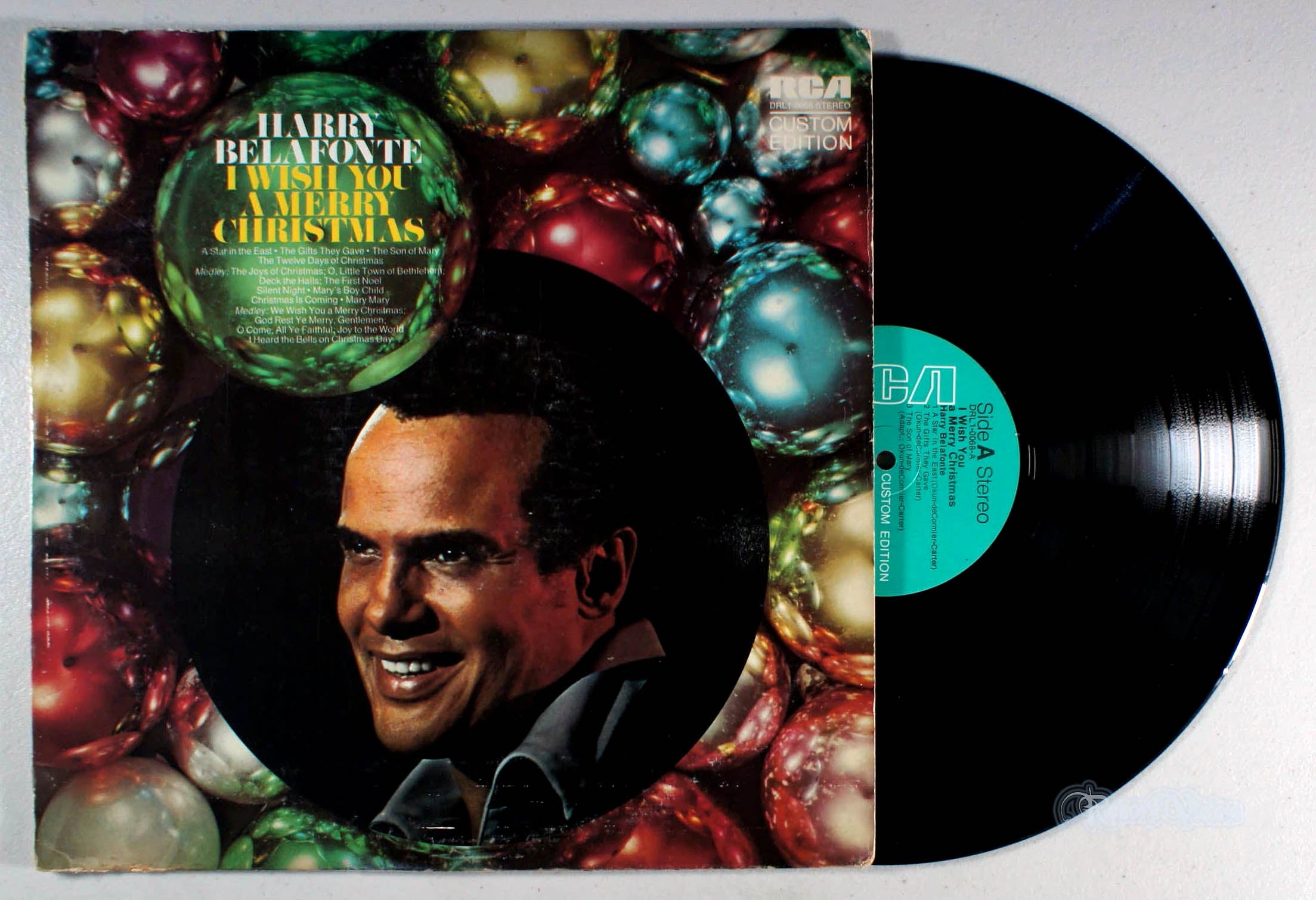 Harry Belafonte - I Wish You a Merry Christmas (front cover) Vinyl