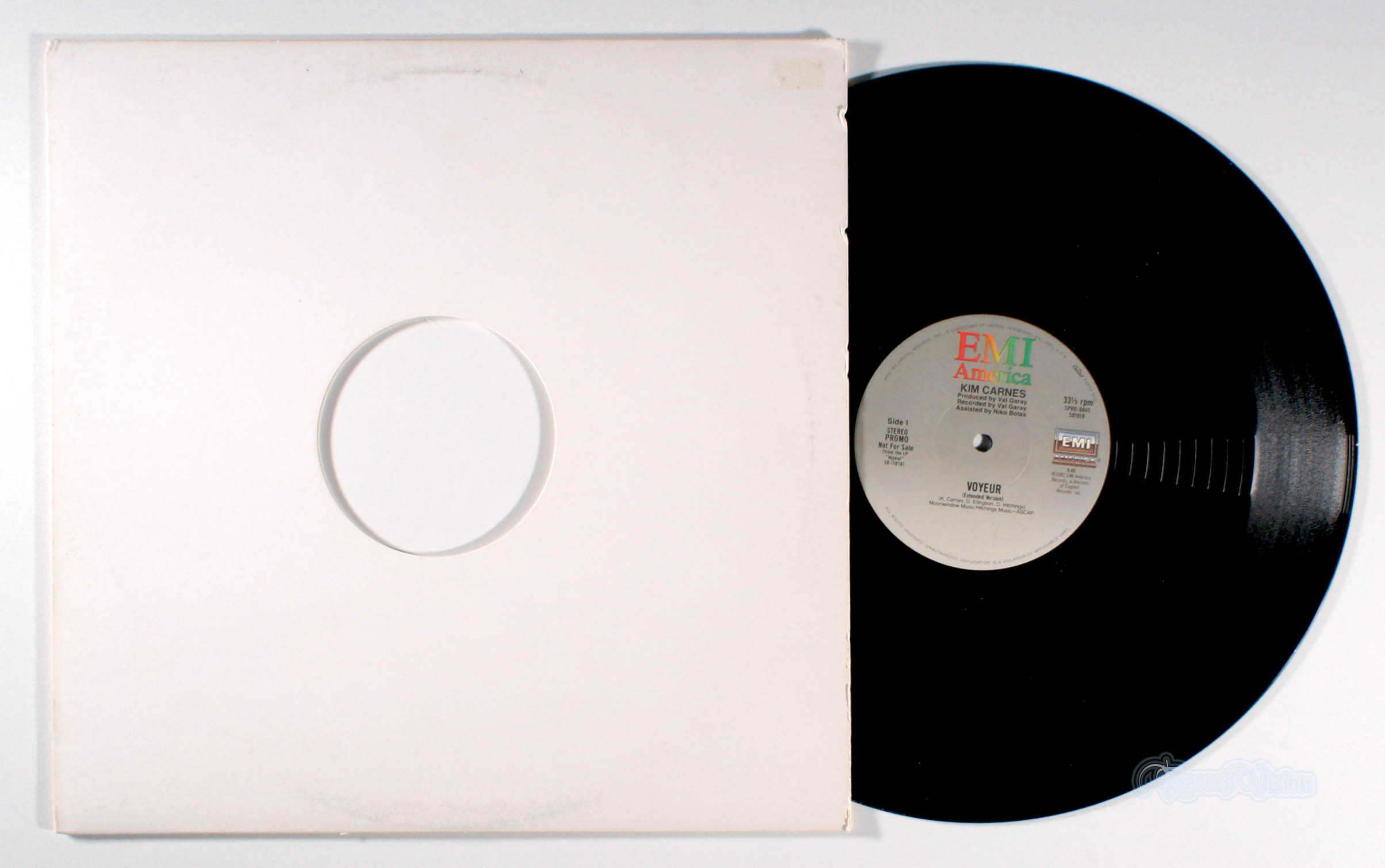 Kim Carnes - Voyeur (12" Single) (front cover) Vinyl