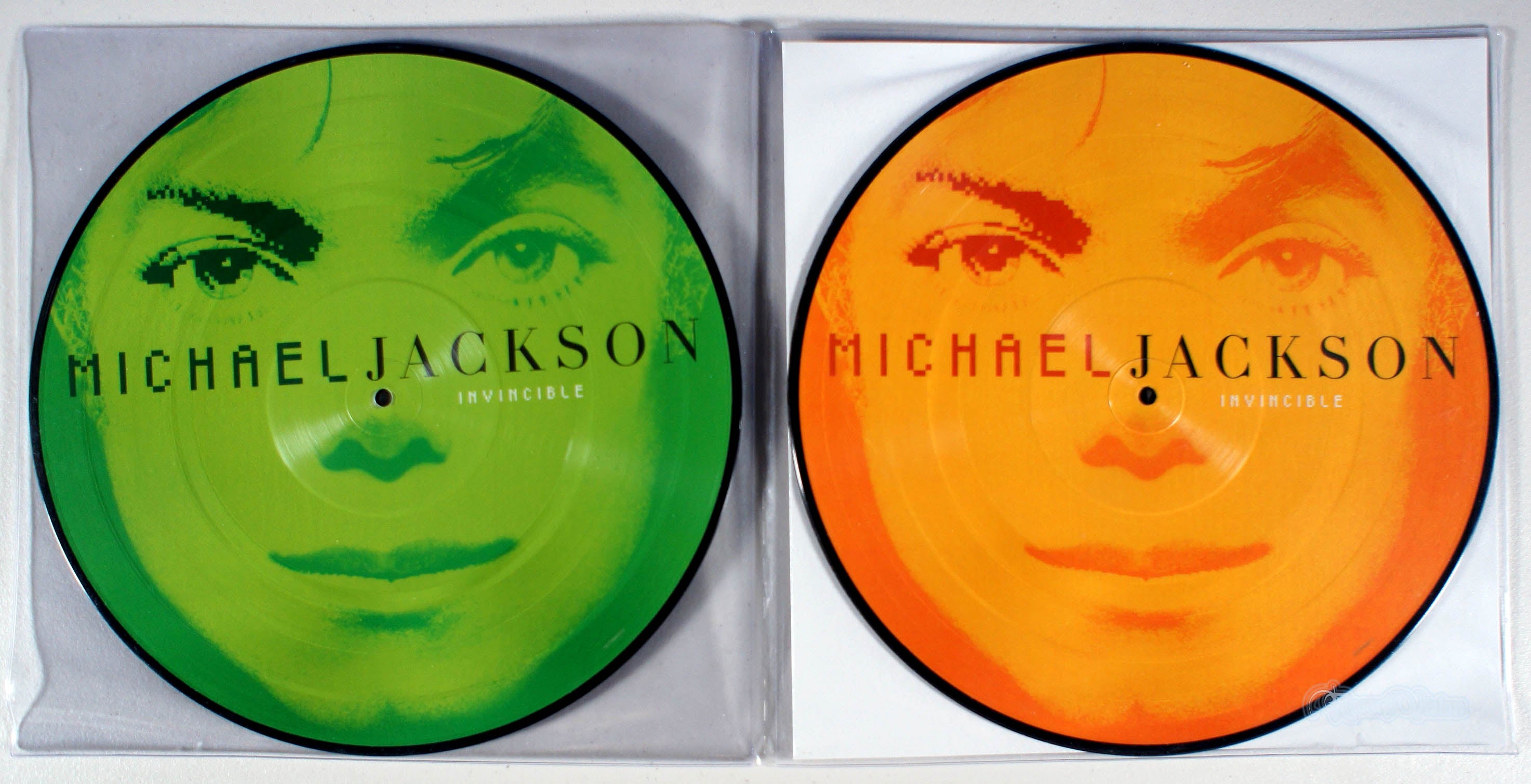Michael Jackson - Invincible (front cover) Vinyl