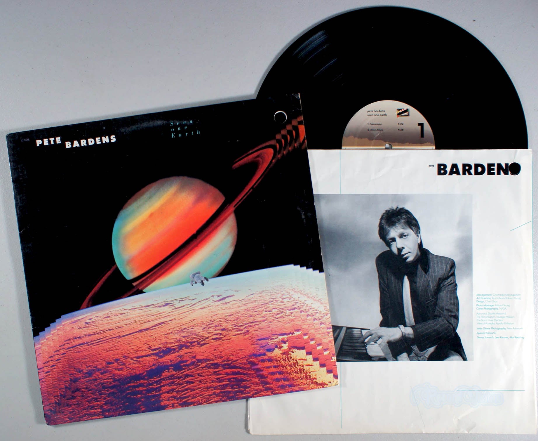 Pete Bardens - Seen One Earth (front cover) Vinyl